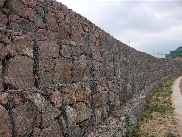 使用生態(tài)石籠網可處理軟弱地基 使用生態(tài)石籠網可處理軟弱地基